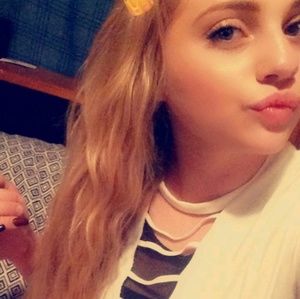 Meet your Posher, Catlin